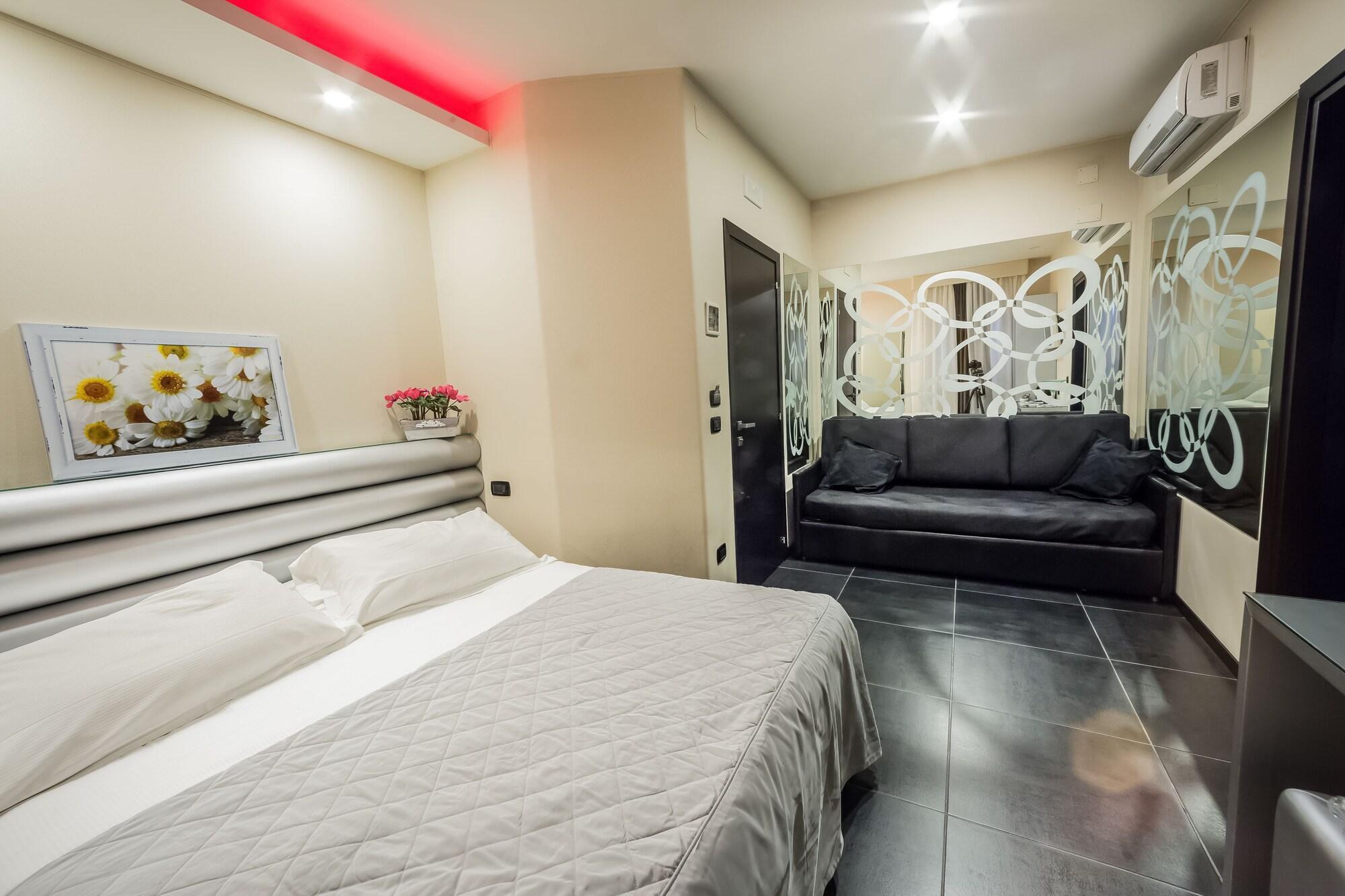 נאפולי Kleopatra Design Hotel מראה חיצוני תמונה