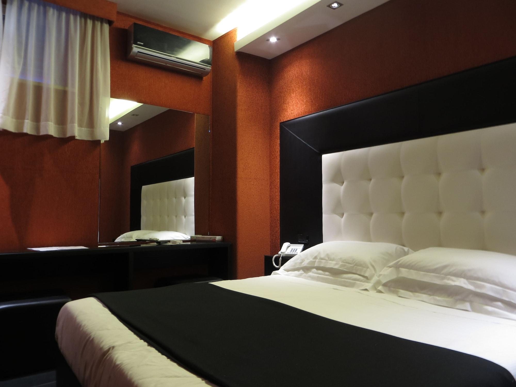 נאפולי Kleopatra Design Hotel מראה חיצוני תמונה