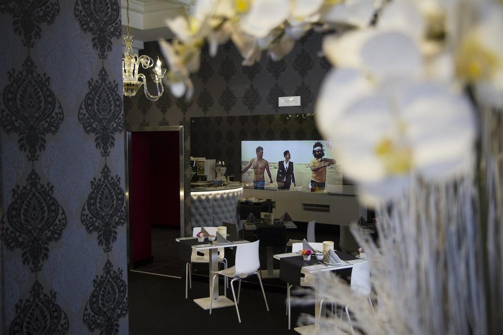נאפולי Kleopatra Design Hotel מראה חיצוני תמונה