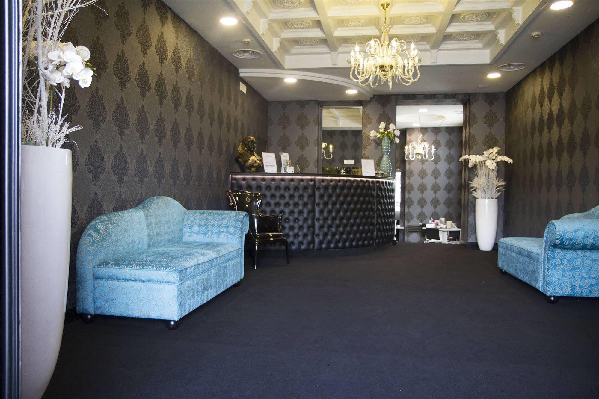 נאפולי Kleopatra Design Hotel מראה חיצוני תמונה