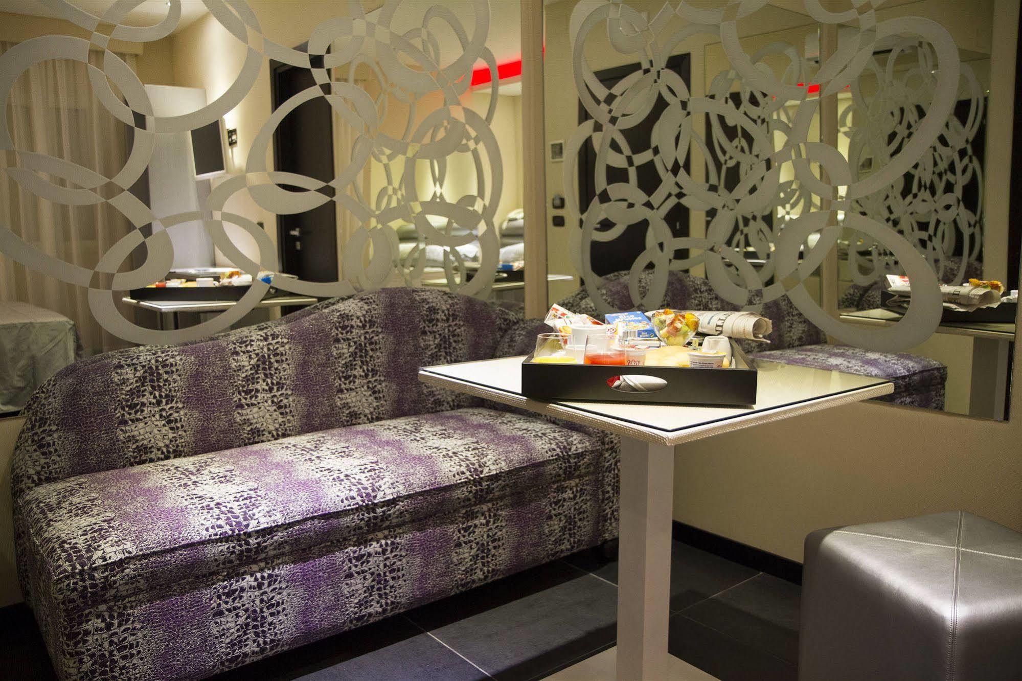 נאפולי Kleopatra Design Hotel מראה חיצוני תמונה