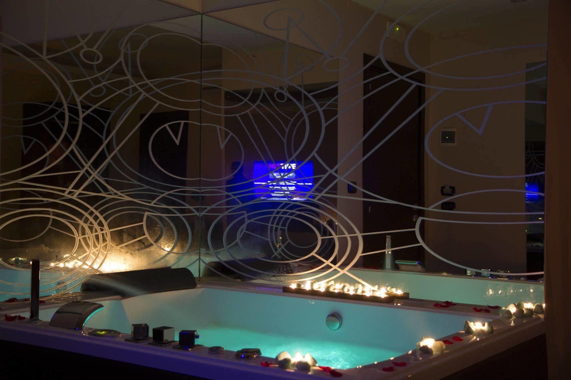 נאפולי Kleopatra Design Hotel מראה חיצוני תמונה