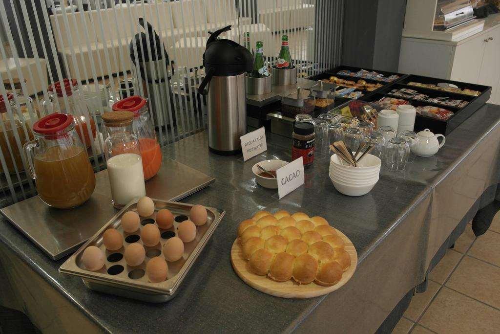 נאפולי Kleopatra Design Hotel מסעדה תמונה
